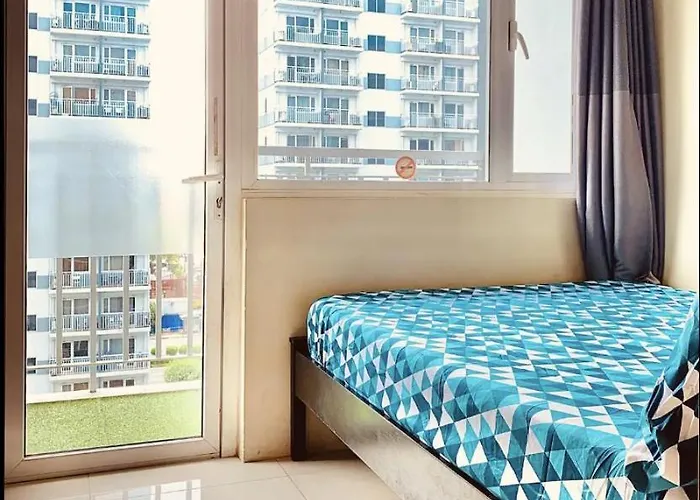 Near Moa Bay Airport Via Naiax Balcony-pool View Wifi Shell Residences Manila