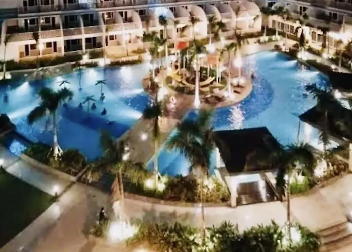 Apartment Near Moa Bay Airport Via Naiax Balcony-pool View Wifi Shell Residences