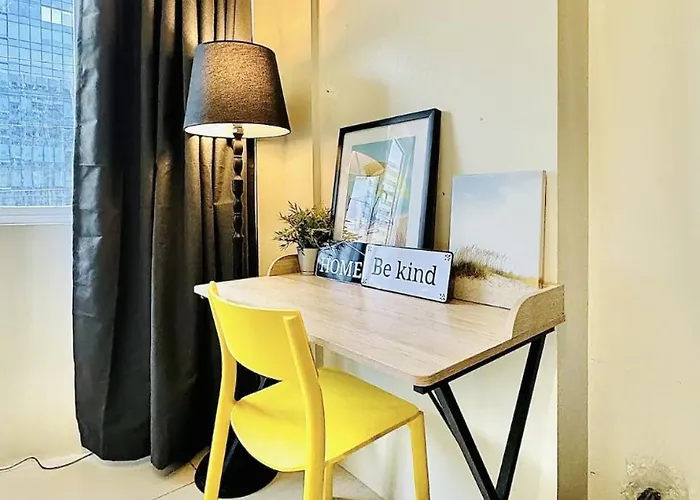 Apartment Near Moa Bay Airport Via Naiax Balcony-pool View Wifi Shell Residences *